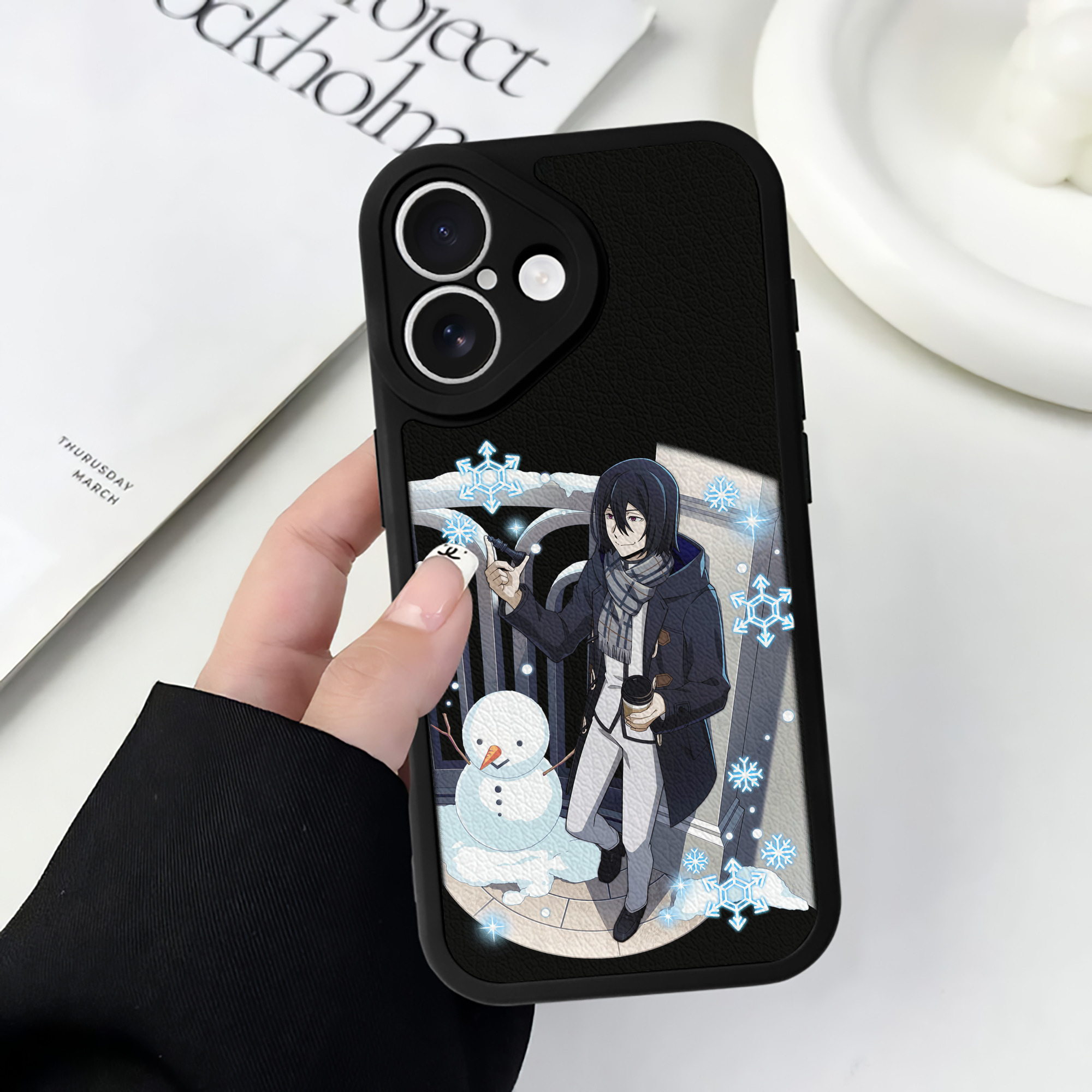 （画像用） 文豪ストレイドッグス Bungo Stray Dogs 【iPhone 16シリーズ対応】シリコンスマホケース（レザー調） 材質：シリコン